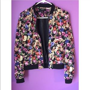 ⛔️Sold!⛔️Floral lightweight jacket Forever21