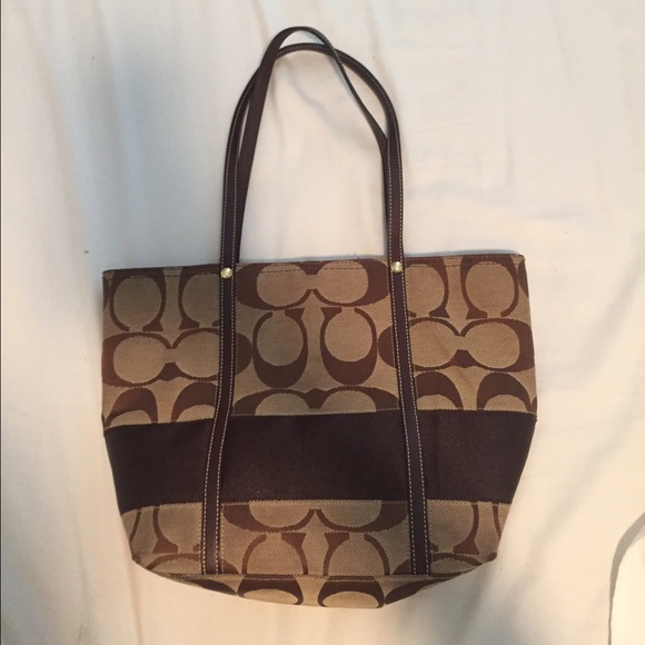Coach signature purse