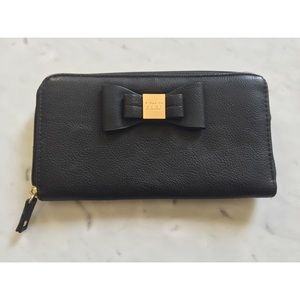Lulu black clutch/wallet