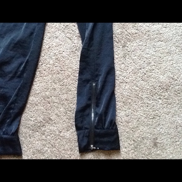 Bundle - Picture 2 of 3