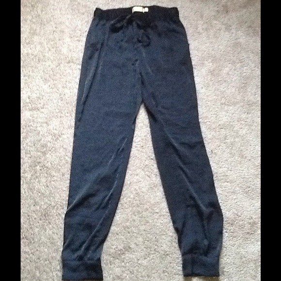 Bundle - Picture 3 of 3