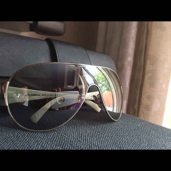 Dolce & Gabbana silver mirror sunglasses - Picture 1 of 3