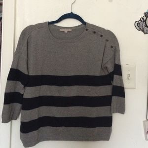 Quarter sleeve stripes knit sweater