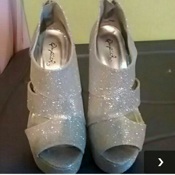 Heels - Picture 1 of 3