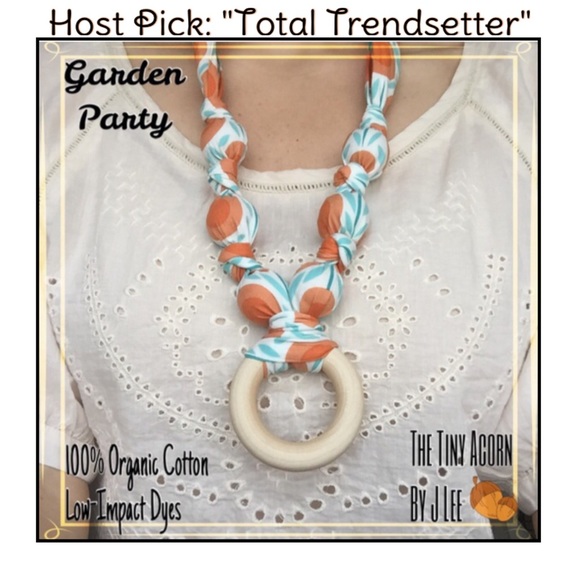 🎉HP🎉Nursing/Teething Necklace, Organic Cotton