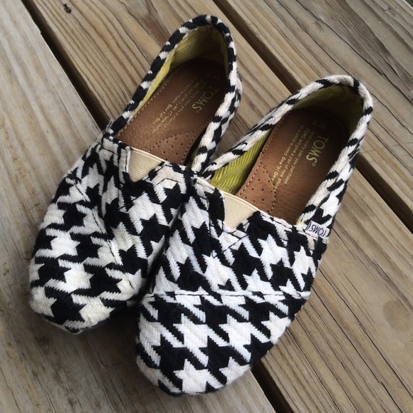 Houndstooth Toms ❤️