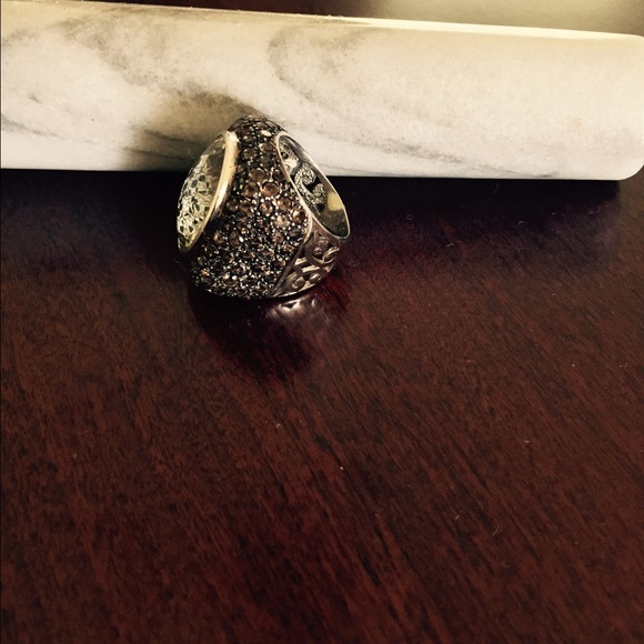 Gemstone Ring - Picture 2 of 4