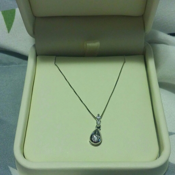 10k white gold diamond necklace from Jared