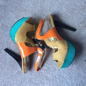 Paprika Color Block Platform sandals