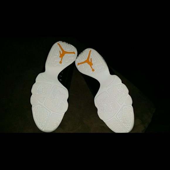 Jordan citrus 9's worn once - Picture 4 of 4