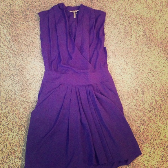 BCBGeneration Dresses & Skirts - BCBG Generation summery women's dress Size 4