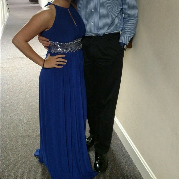Dress - Picture 2 of 2