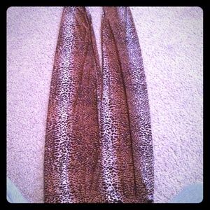 Rue 21 leggings never worn