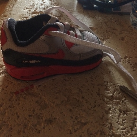Infant air max size 2