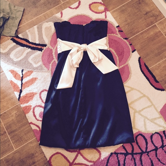 Black cocktail dress size 3 - Picture 2 of 3