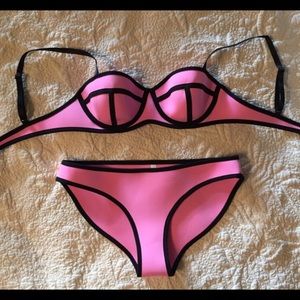 Neoprene like Triangl Bikini XS