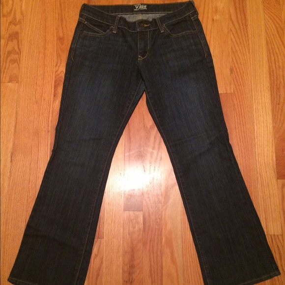 Old Navy "Diva" bootcut jeans size 4 short