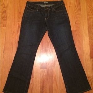 Old Navy "Diva" bootcut jeans size 4 short