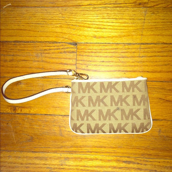 Authentic Michael Kors Wristlet