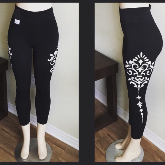 Pants - 💕🍋Gothic Print Legging🍋💕