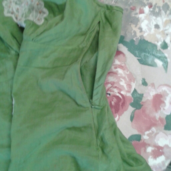 Top - Picture 2 of 2