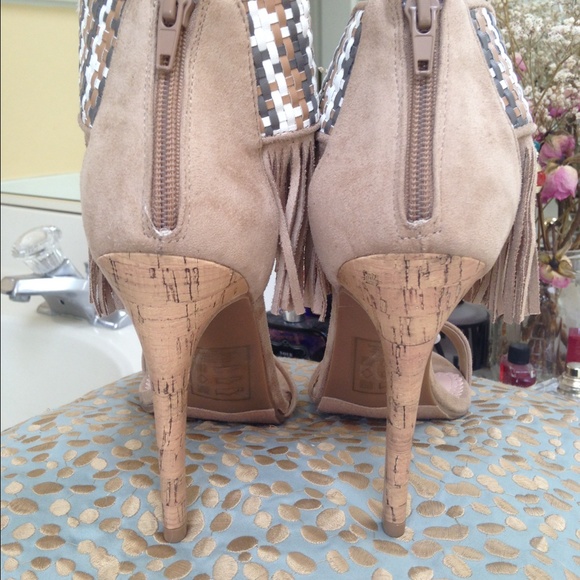 Fringe heels💕💕💕 - Picture 3 of 4