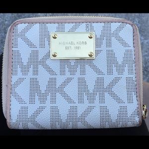 MK vanilla logo wallet