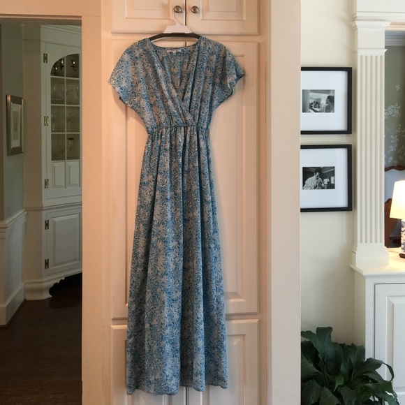 Collective Concepts Light Blue Maxi