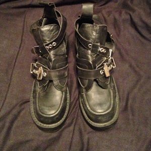 Jeffrey Campbell Coltrane Sz 8 Silver Hardware