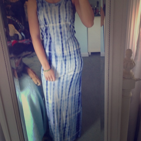 🚫SOLD🚫NWT blue tie die maxi