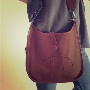 Hermes Evelyn Camel caramel crossbody bag leather
