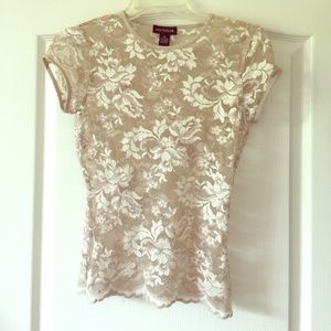 Ann Taylor beige lacy short sleeve shirt szXS