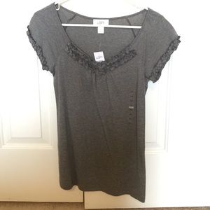 🎉NWT!🎉LOFT gray top with ruffles