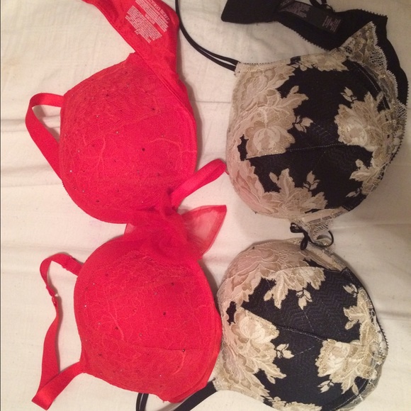 Victoria's Secret Other - NWOT Victoria Secret Bombshell bras, size 38C