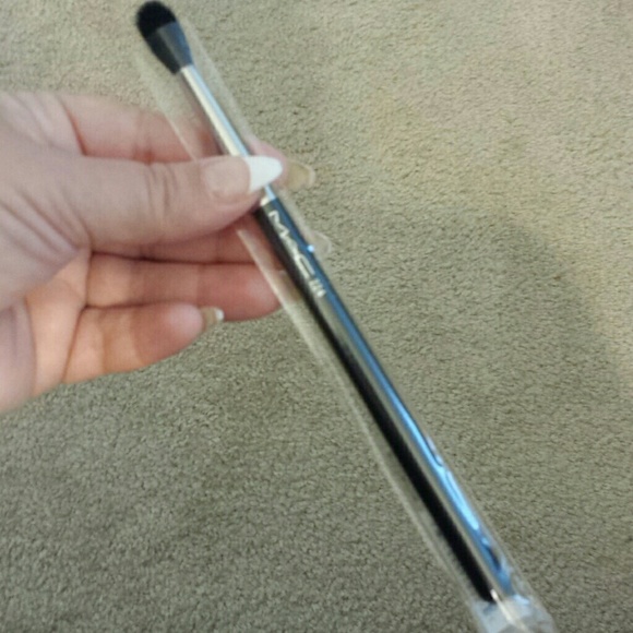 #224 brush