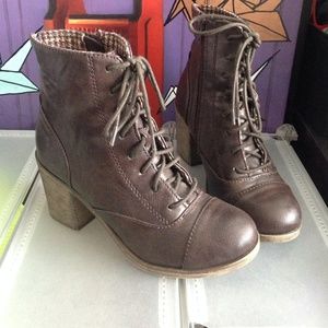 Rock & Candy Boots - Size 6