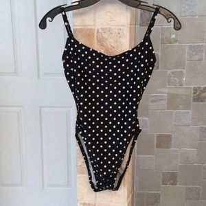 polka dot swimsuit/leotard