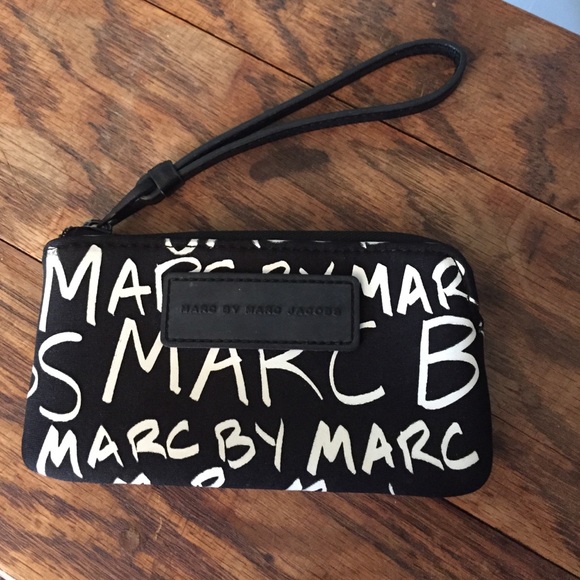 Marc by Marc Jacobs wristlet