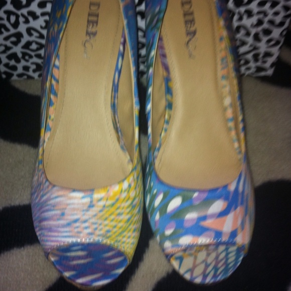 Diba girls size 9