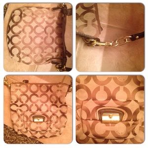 For @xgrary Coach Signature Purse
