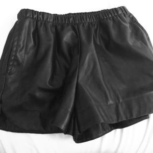 Brandy Melville shorts