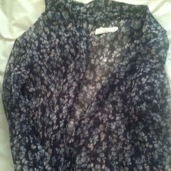 Abercrombie floral blouse