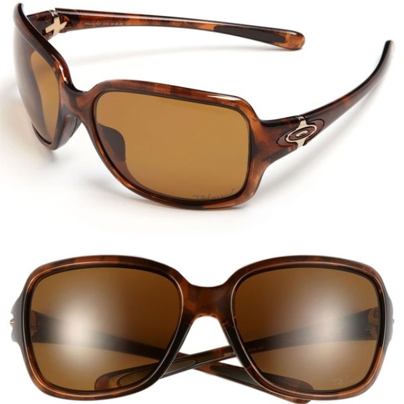 Oakley Accessories - Break point Oakley sunglasses