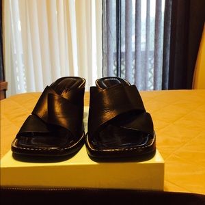 Donald J Pliner Sandal