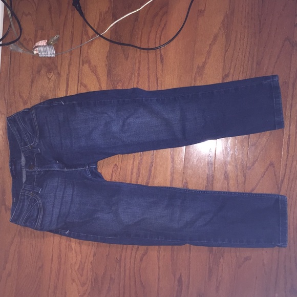 Levi capris - Picture 1 of 1