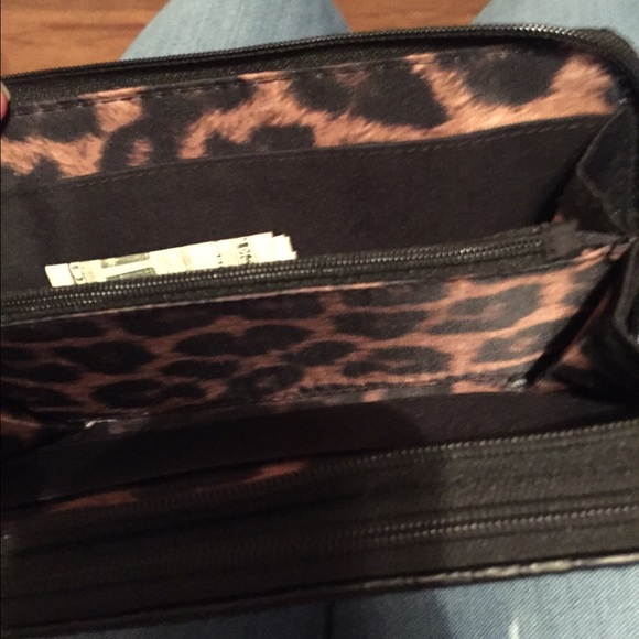 Wallet. - Picture 2 of 2