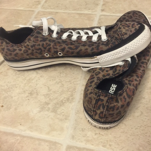 Cheetah print converse