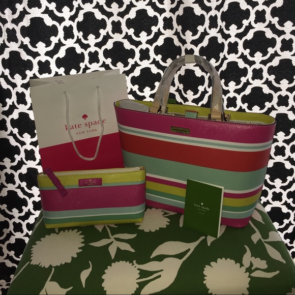 ❤️SOLD❤️NWT Kate Spade Juno cosmetic bag
