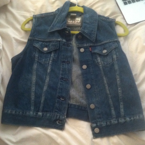 Levi's jean jacket