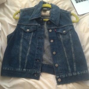 Levi's jean jacket